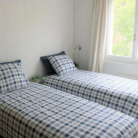 2 Bedroom Apartment, Ski-in/ski-out In Ле-Крозе