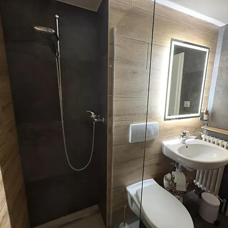 Апартаменты 2 Bedroom Apartment, Ski-in/ski-out In