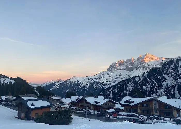 2 Bedroom Apartment, Ski-in/ski-out In *